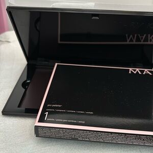 Mary Kay Pro Palette NEW